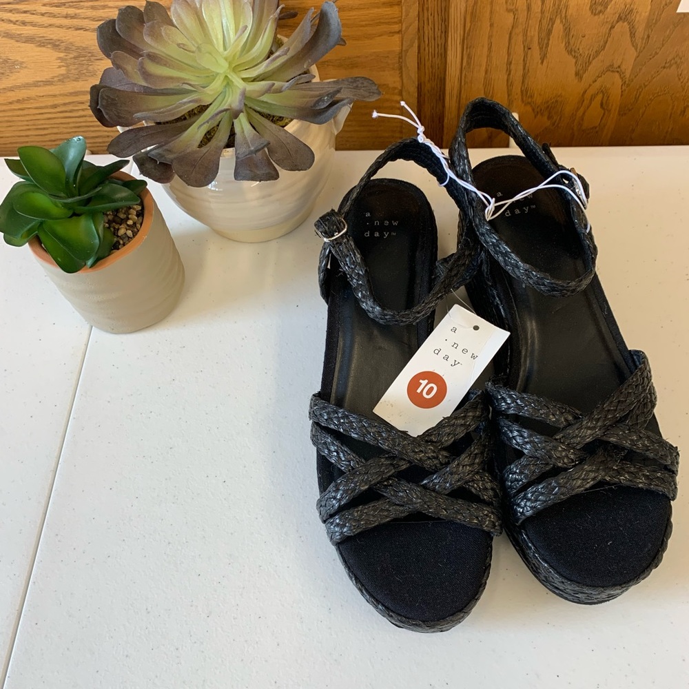 NWT A New Day Women’s summer sandals $15 #37